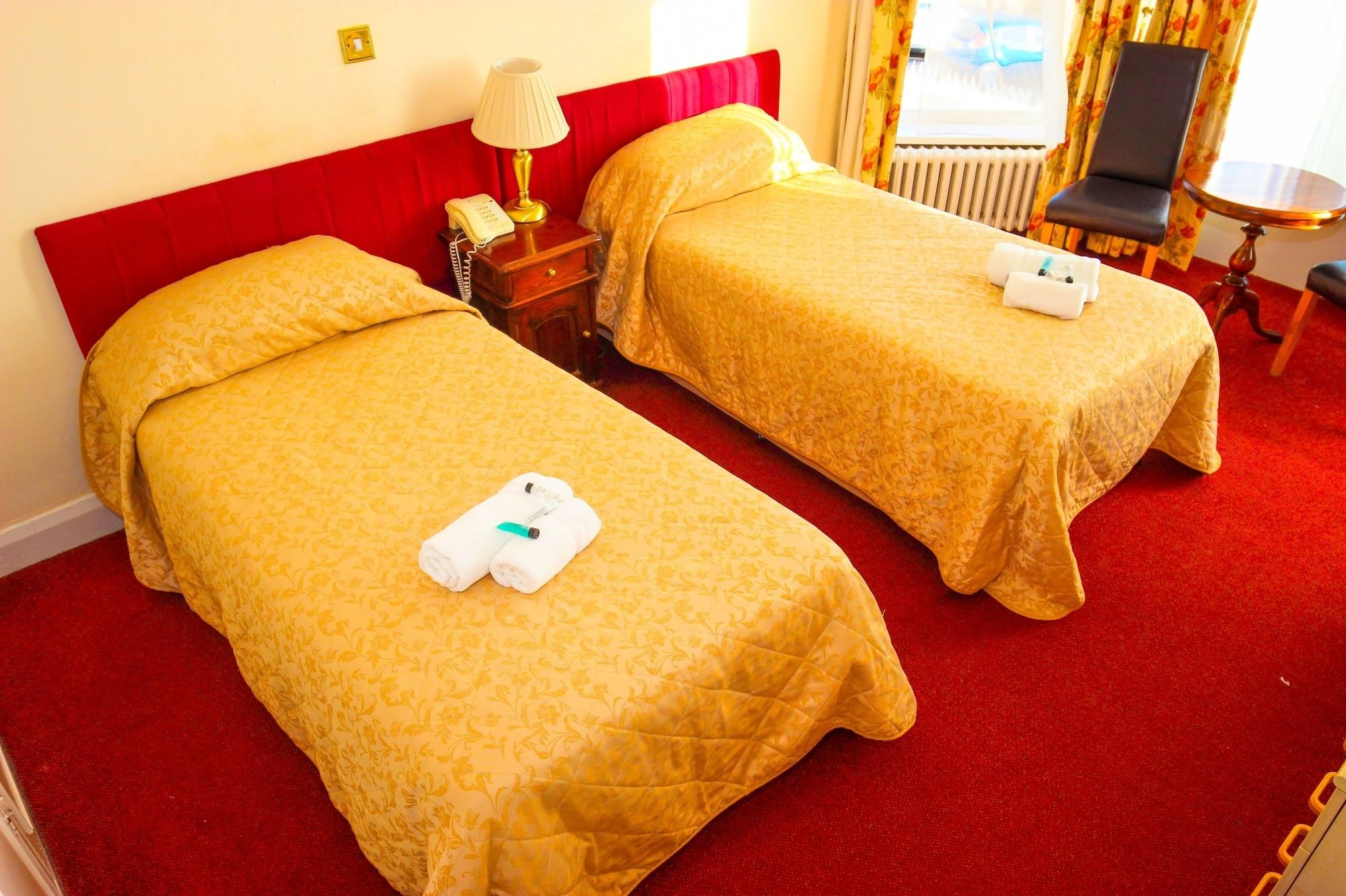 Albany Lions Hotel Eastbourne Dış mekan fotoğraf