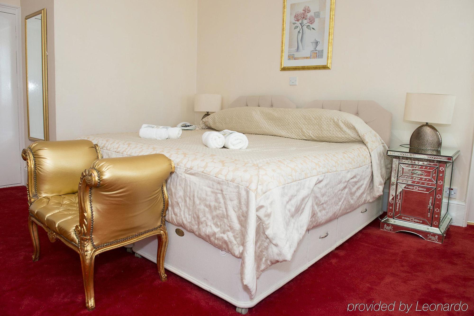 Albany Lions Hotel Eastbourne Dış mekan fotoğraf
