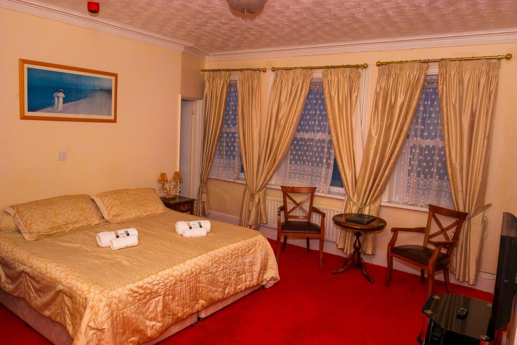 Albany Lions Hotel Eastbourne Dış mekan fotoğraf
