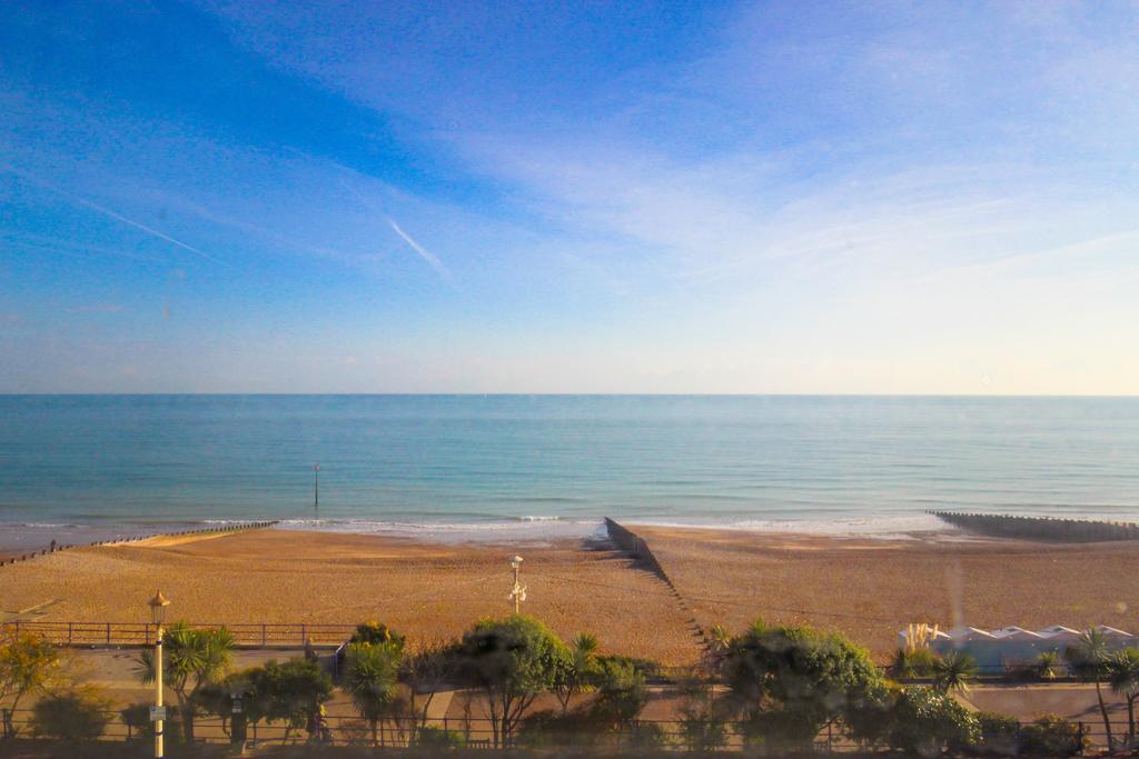 Albany Lions Hotel Eastbourne Dış mekan fotoğraf