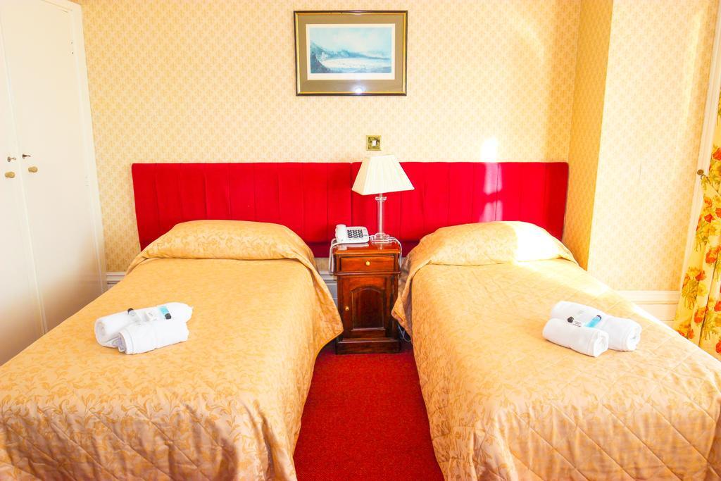 Albany Lions Hotel Eastbourne Dış mekan fotoğraf