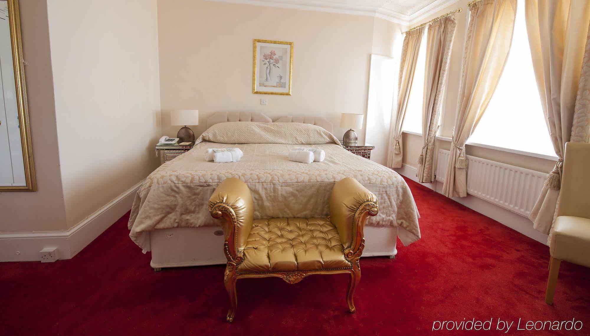 Albany Lions Hotel Eastbourne Dış mekan fotoğraf