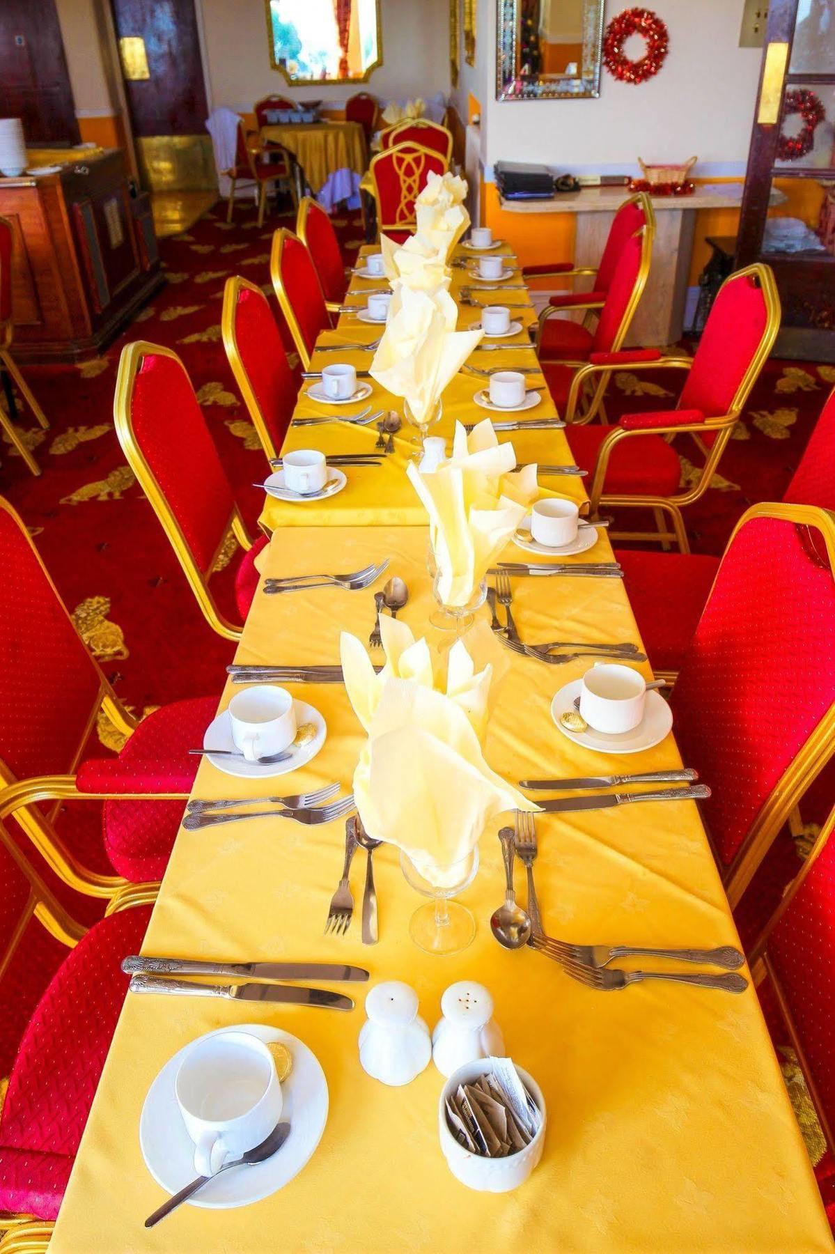 Albany Lions Hotel Eastbourne Dış mekan fotoğraf